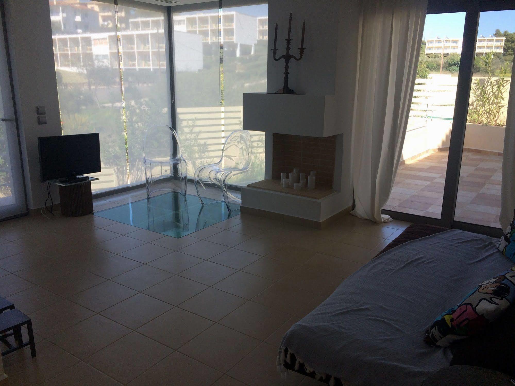 Rvg Rania House With Pool Apartment Porto Heli Bagian luar foto