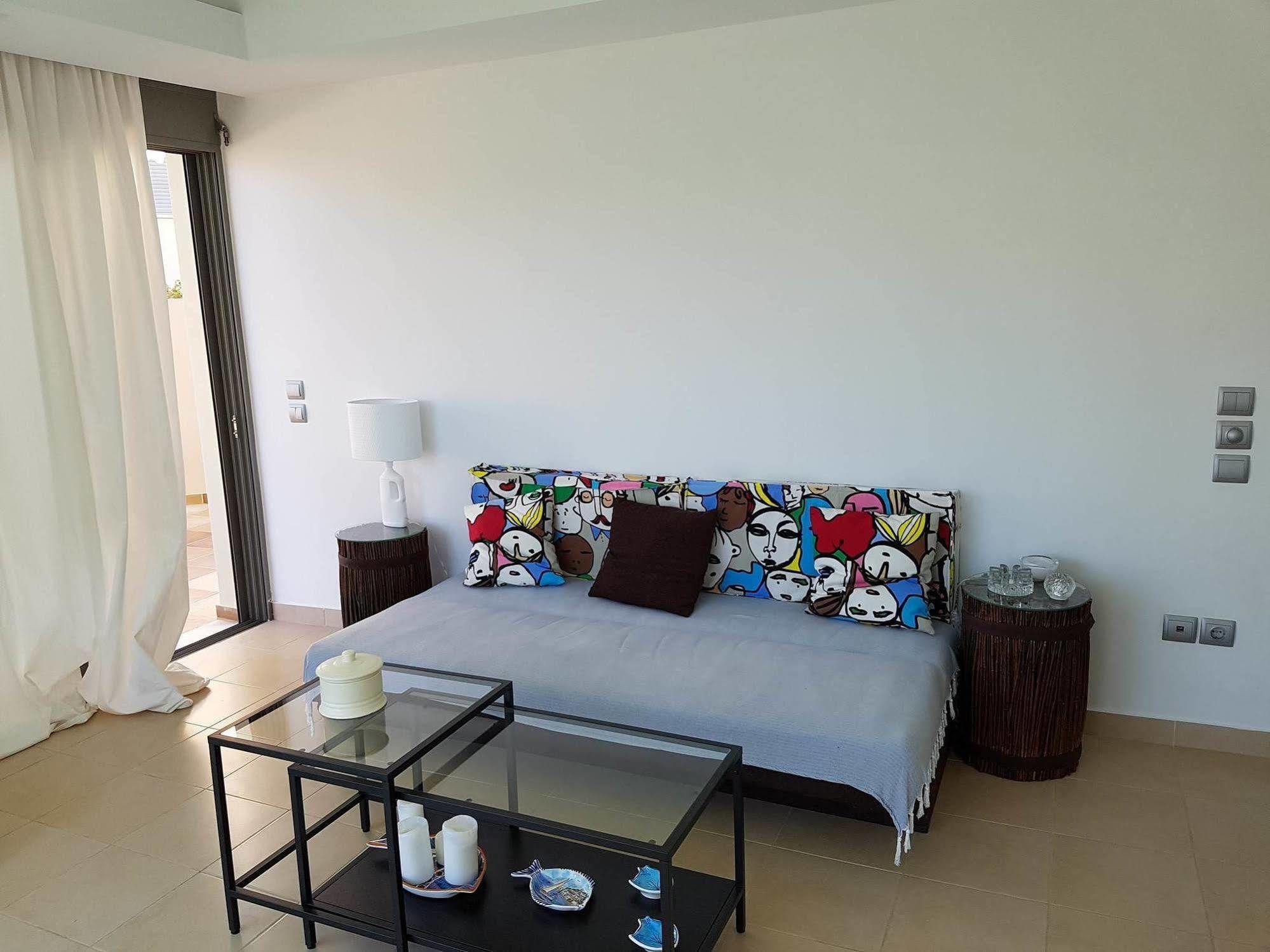 Rvg Rania House With Pool Apartment Porto Heli Bagian luar foto