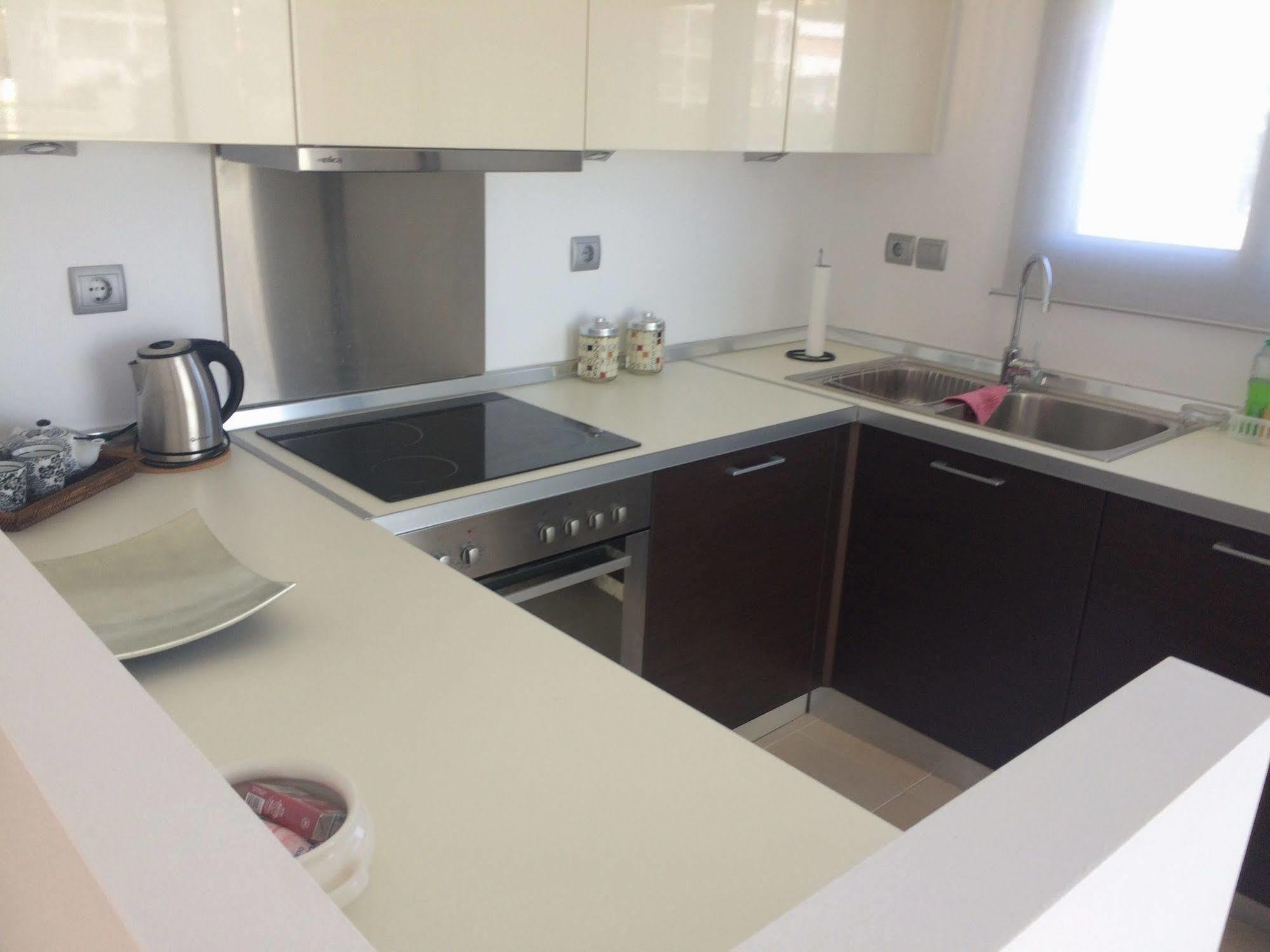 Rvg Rania House With Pool Apartment Porto Heli Bagian luar foto